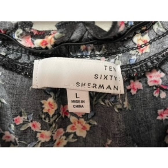Ten Sixty Sherman - Floral Top - Picture 2 of 2